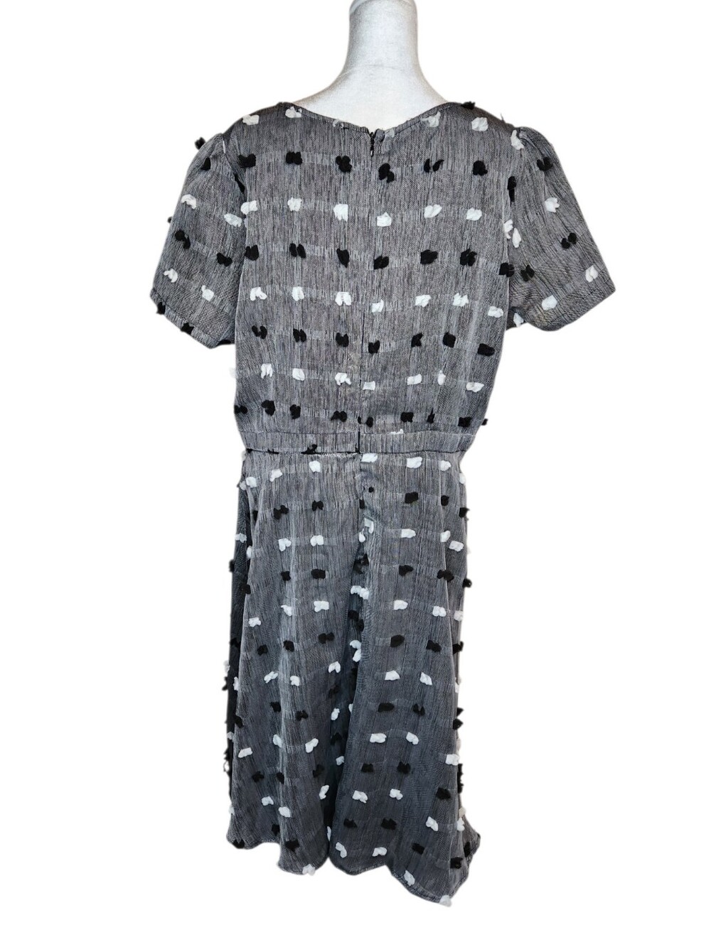 Anthropologie Gray Textured A-Line Dress with Black and White Dots - Picture 4 of 9